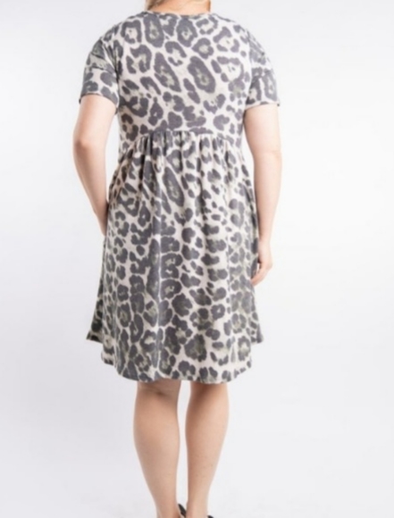 Rae Mode NWOT Animal Print Dress S - Picture 2 of 11